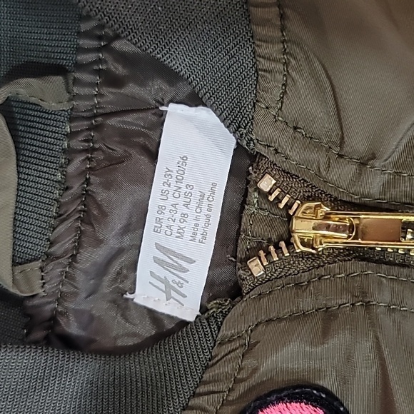 3/$30 H&M Patchwork Army Green Bomber Jacket Toddler - Picture 6 of 7